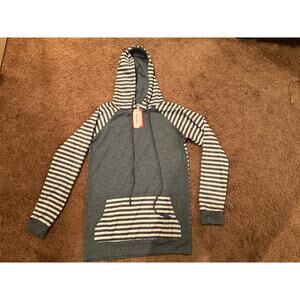 NWT‎ blue and white stripe lightweight hoodie medium